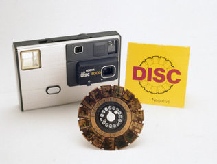 Disc film camera