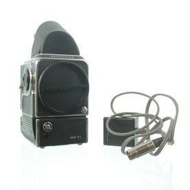 Hasselblad 500 EL body met lader en 1 originele batterij en 9V adapter batterij