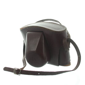 Bruin lederen etui voor Praktica IV met korte draagriem