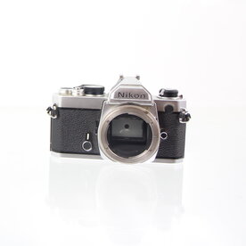 Chrome Nikon FM body
