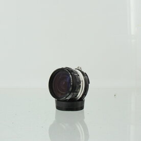 Nikon Nikkor-H Auto 28mm f/3.5