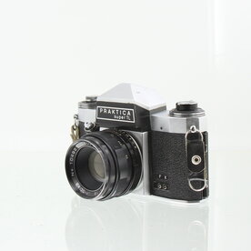 Praktica Super TL met Super Carenar 50mm f/1.8