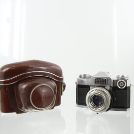 Zeiss Ikon Contaflex with Carl Zeiss Tessar 50mm f/2.8