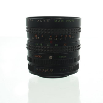 Auto Makinon MC zoom-lens 1:3.3-4.5 f=24-50mm