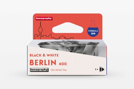 Berlin Kino B&amp;W 120 ISO 400