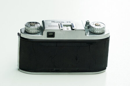 MAMIYA 35 MODEL II &ndash; MAMIYA&rsquo;S 35MM doorbraak