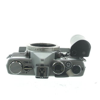 Olympus OM-1n body chrome met winder 2