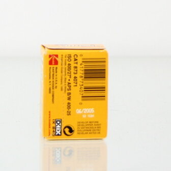 EXPIRED Kodak Advantix black en white+ 400 25exp