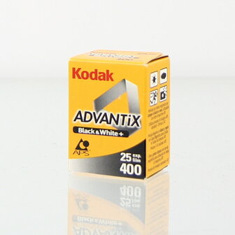 EXPIRED Kodak Advantix black en white+ 400 25exp
