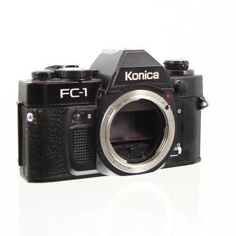 Konishiroku (Konica) :  Konica FC-1 body black ter renovatie/voor onderdelen