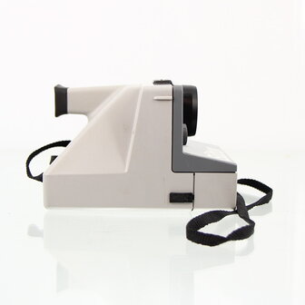 Polaroid SX-70 : The Button