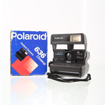 Polaroid 636 closeup in originele doos m&eacute;t handleiding