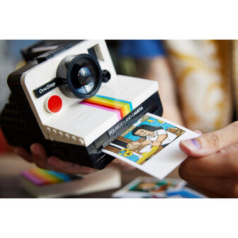 New Polaroid OneStep SX-70 camera 21345 - LEGO