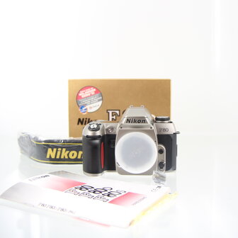 Nieuw (oude stock) Nikon F80D