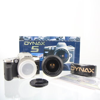 Nieuw (oude stock) Minolta Dynax 5 + AF 28-80 / 3.5-5.6 (D) lens