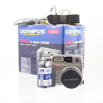 NOS in originele doos Olympus Camedia C-4000 zoom 4.0 megapixel digitale camera 