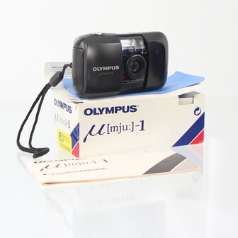 In doos Olympus  Mju I point and shoot camera