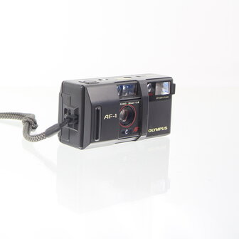 Olympus :  AF-1 (infinity) point and shoot camera