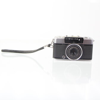 Olympus Pen EE-2 half frame 35mm camera