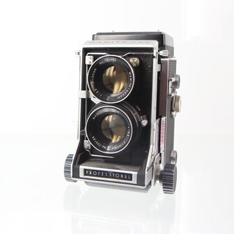 MAMIYA - MAMIYAFLEX C33 met 105mmlenzen