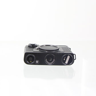 Zwarte Leica CL meetzoeker camera