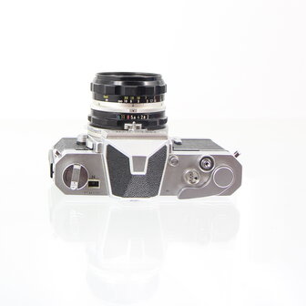 Nikon Nikkormat FTN met Nikkor-H.C 1:2 f=50mm lens