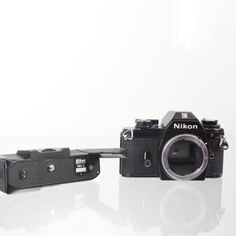 Nikon EM zwarte body met motordrive MD-E