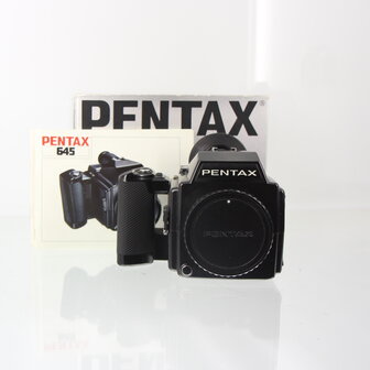 In doos Asahi Pentax 645 body met 120 film houder