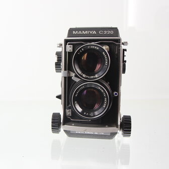 Mamiya C220 met blue dot mamiya sekor 80mm F2.8 lenzen