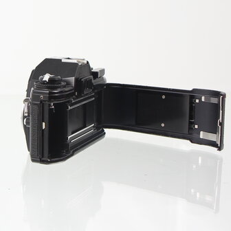 Zwarte Nikon EM slr body