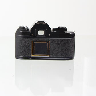 Zwarte Nikon EM slr body