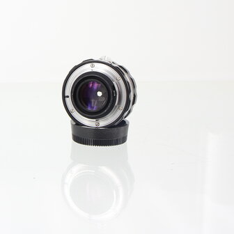 Nikon nikkor-h auto 50mm 1:2 (pre AI) lens