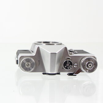 Krasnogorsk Zenit-B SLR camera