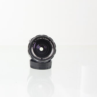 Nikon nikkor-h auto 24mm 1:2.8 (pre AI) lens