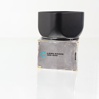 NOS In doos Hasselblad C lens shade 100-250 (type 40126)