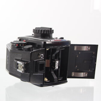 Geserviced Mamiya M645 met mamiya-sekor C lens 80mm f2.8