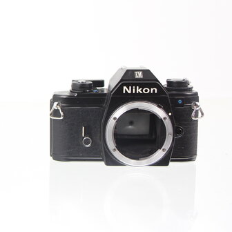Zwarte Nikon EM slr 35mm camera body