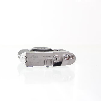 Leica M4 chrome body meetzoeker camera
