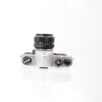 Asahi Pentax spotmatic (SP) met Super-Multi-Coated Takumar lens 1:1.4/50