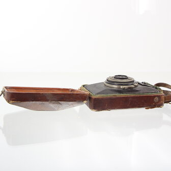 Zeiss Ikon Kolibri camera met tas