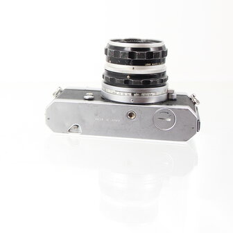 Nikon Nikkormat FT met Nikon Nikkor-H auto 50mm 1:2 