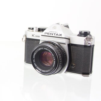 Asahi Pentax K1000 met SMC Pentax-M 1:2 50mm lens