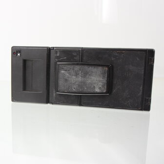 Polaroid SLR680 black skin