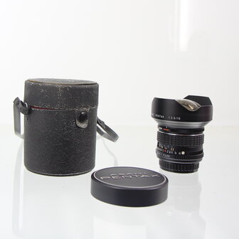 Pentax SMC 15mm f3.5 (K-mount) with koker en lensdoppen