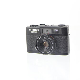 Chinon 35 EE rangefinder compact camera
