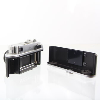 Krasnogorsk :  Zorki-4K met Jupiter 8 2/50 lens