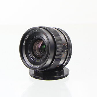 Carl Zeiss T* Distagon 35mm f/2.8