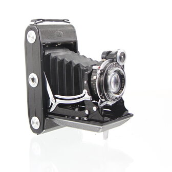 Zeiss Ikon Super Ikonta 531/2 rangefinder camera