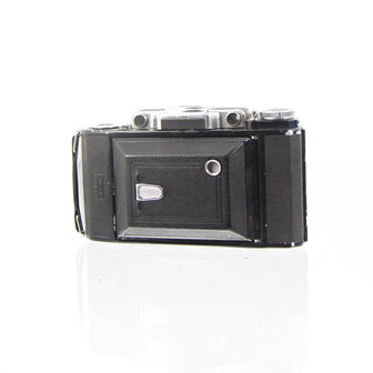 Zeiss Ikon Super Ikonta 531/2 rangefinder camera
