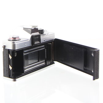 KW (KameraWerkstatten) Praktica Super TL2 body 